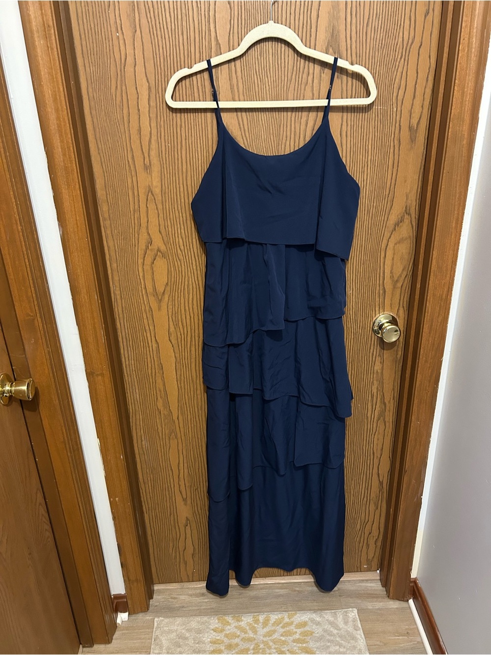🌻Old Navy Navy Blue Tiered Spaghetti-Strap Maxi Dress🌻